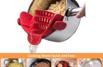 Universal silicone strainer for pots